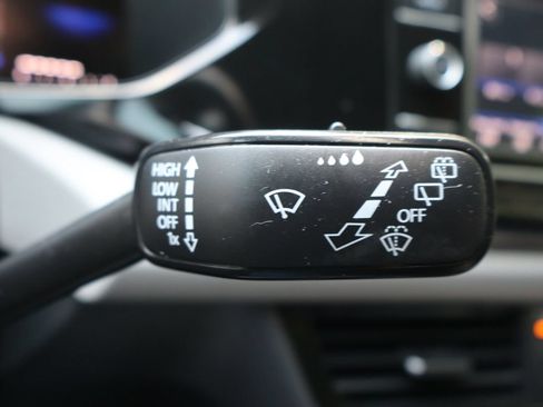 Used 2024 Volkswagen Taos S FWD image 32