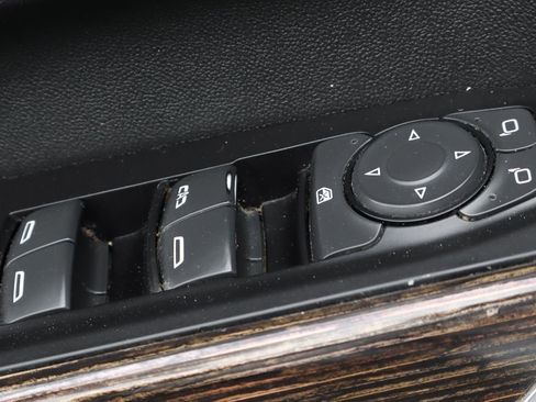 Used 2022 GMC Sierra 2500 SLE w/ SLE Convenience Package image 19