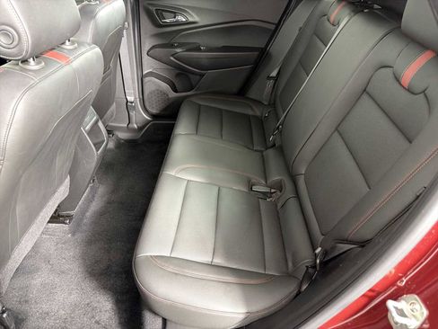 Certified 2024 Chevrolet Trax RS FWD image 18