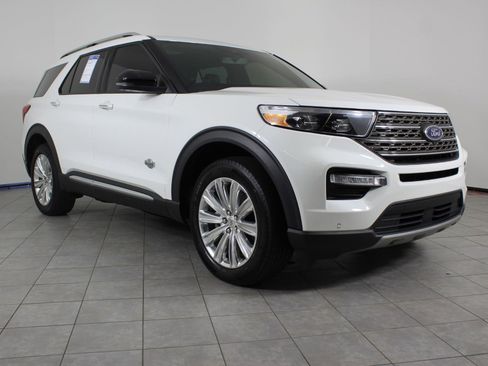 Used 2023 Ford Explorer King Ranch w/ Technology Package image 7