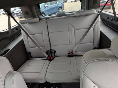 New 2026 Chevrolet Suburban LT w/ Comfort Package image 21