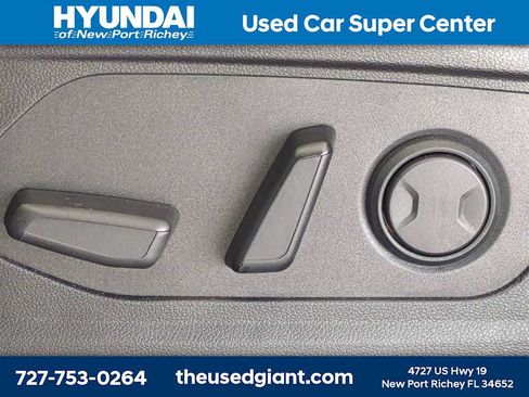 Used 2023 Hyundai Santa Cruz Limited AWD/4WD image 30