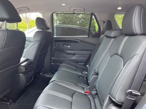 Used 2026 Honda Pilot EX-L image 9