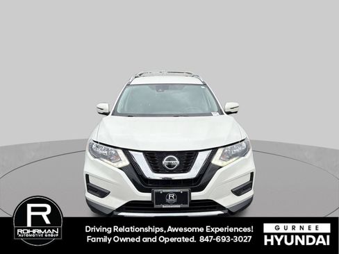 Used 2020 Nissan Rogue SV w/ Premium Package AWD/4WD image 3