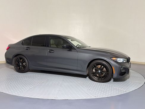 Used 2022 BMW 330i xDrive Sedan w/ M Sport Package AWD/4WD image 6