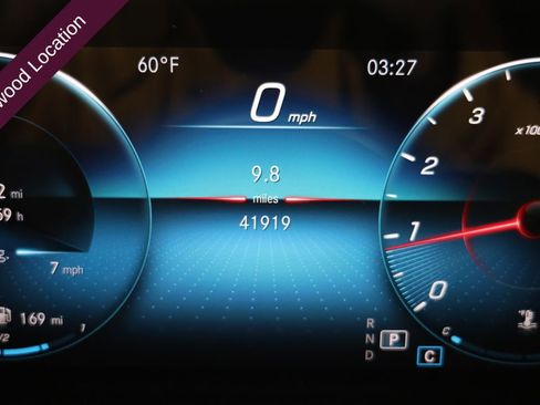 Used 2021 Mercedes-Benz GLB 250 4MATIC image 11