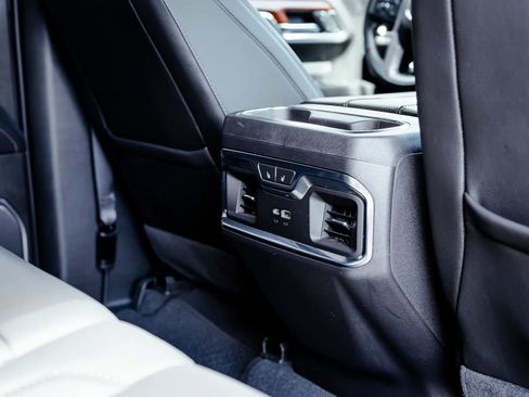 Used 2022 GMC Sierra 1500 Denali image 36