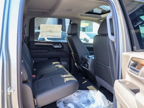New 2026 GMC Sierra 3500 Denali w/ Denali Reserve Package AWD/4WD image 35