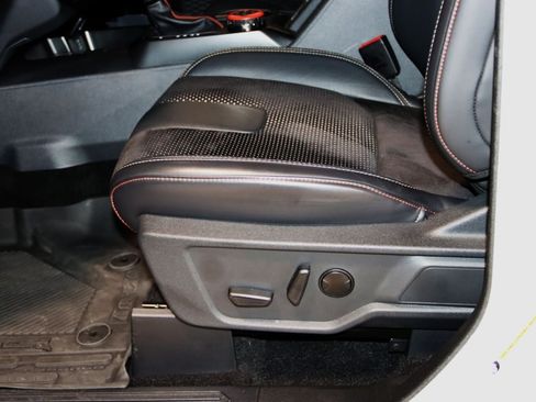 Used 2025 Ford Bronco Raptor AWD/4WD image 43