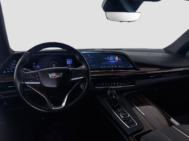 Used 2023 Cadillac Escalade Premium Luxury RWD image 16