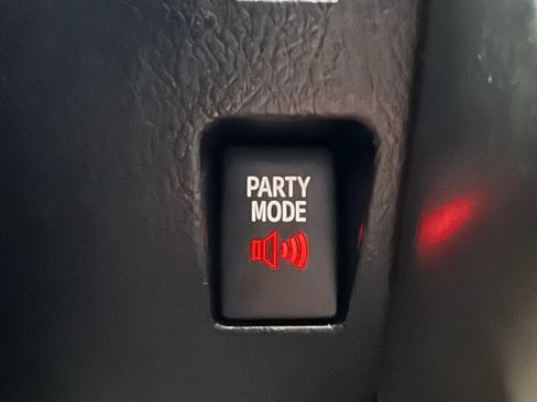 Used 2012 Toyota 4Runner Limited AWD/4WD image 36