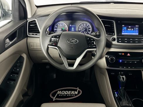 Used 2017 Hyundai Tucson SE w/ SE Popular Package 02 AWD/4WD image 17