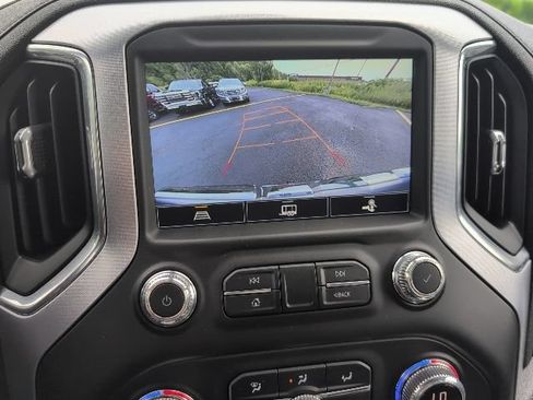 Used 2021 GMC Sierra 1500 SLT w/ SLT Premium Plus Package AWD/4WD image 19