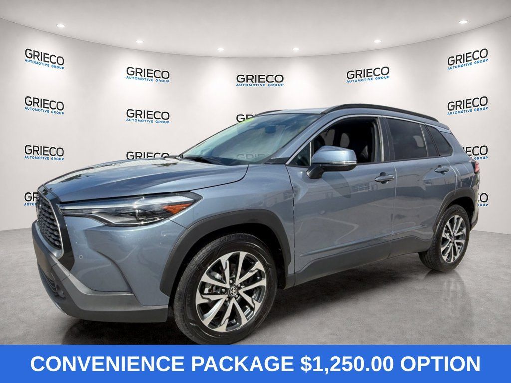 Used 2024 Toyota Corolla Cross XLE w/ Convenience Package FWD image 3