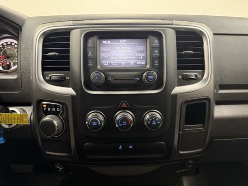 Used 2021 RAM 1500 Classic SLT image 20