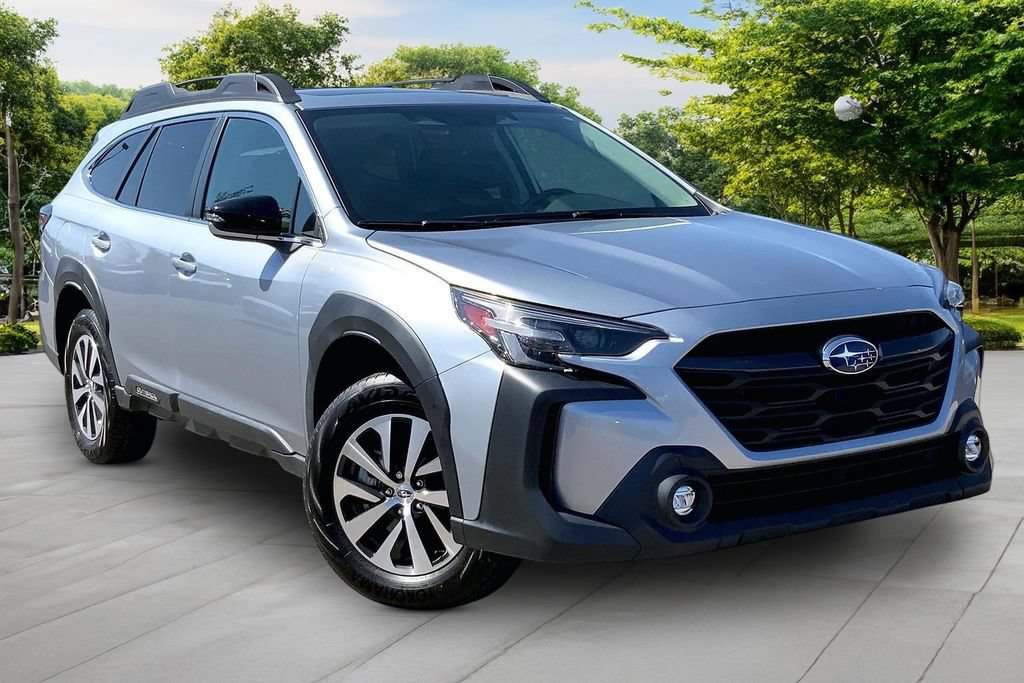 Used 2025 Subaru Outback Premium AWD/4WD image 3