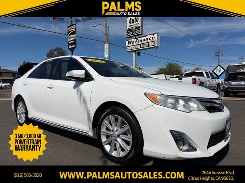 Used 2012 Toyota Camry XLE w/ Leather Pkg FWD image 1