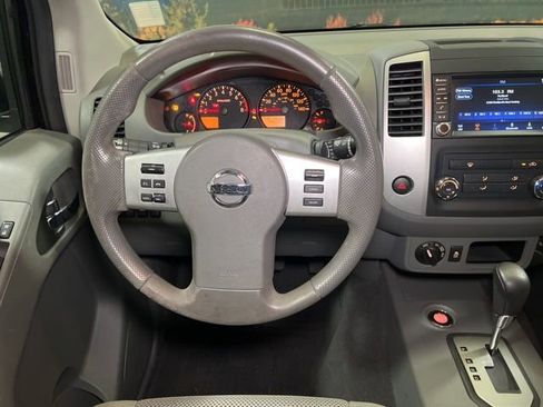 Used 2021 Nissan Frontier SV image 57