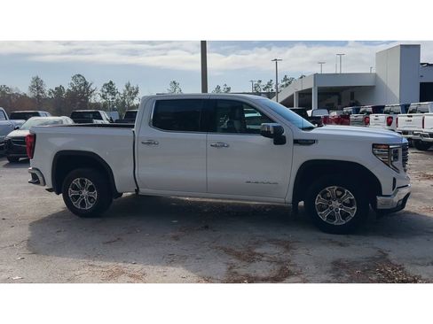 Certified 2024 GMC Sierra 1500 SLT image 2