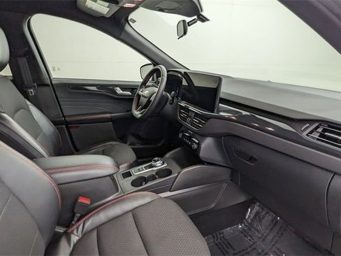 Certified 2023 Ford Escape ST-Line w/ Tech Pack #1 image 38