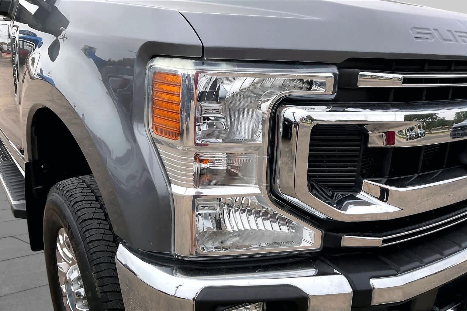 Used 2022 Ford F250 XLT w/ XLT Premium Package AWD/4WD image 27