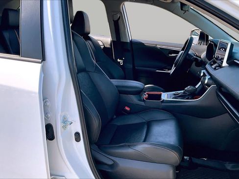 Certified 2024 Toyota RAV4 Adventure AWD/4WD image 8