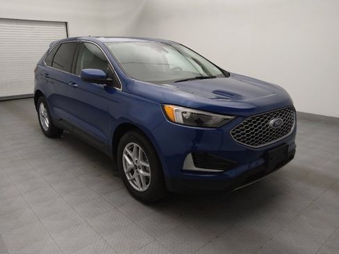 Used 2023 Ford Edge SEL image 13