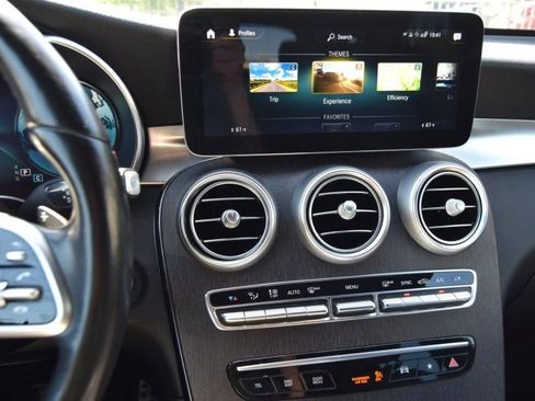 Used 2021 Mercedes-Benz GLC 300 4MATIC w/ AMG Line image 28