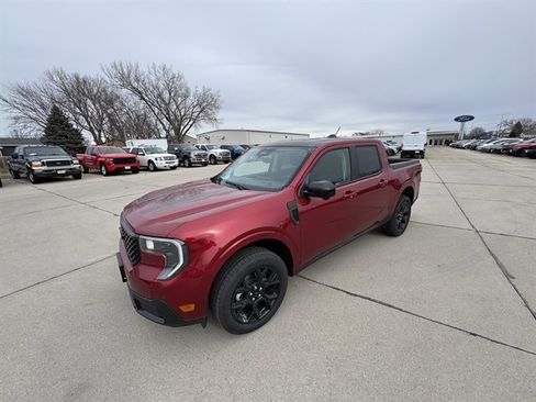 New 2026 Ford Maverick Lariat w/ Black Appearance Package AWD/4WD image 9