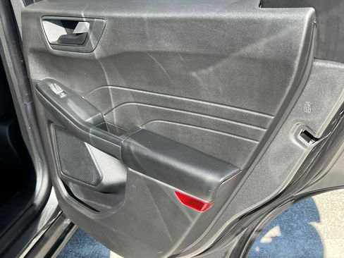 Used 2025 Ford Escape Active AWD/4WD image 16