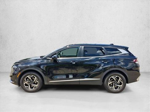 Used 2025 Kia Sportage LX FWD image 8