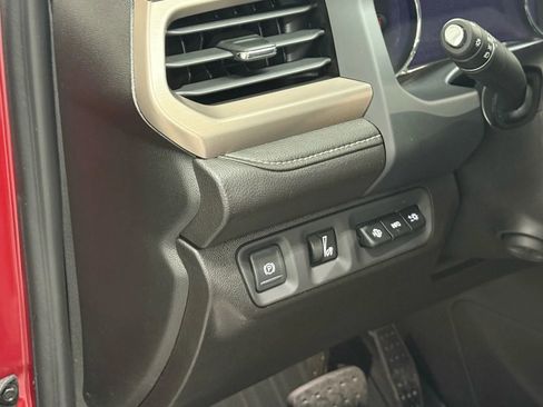 Used 2023 GMC Acadia Denali w/ Denali Ultimate Package image 31