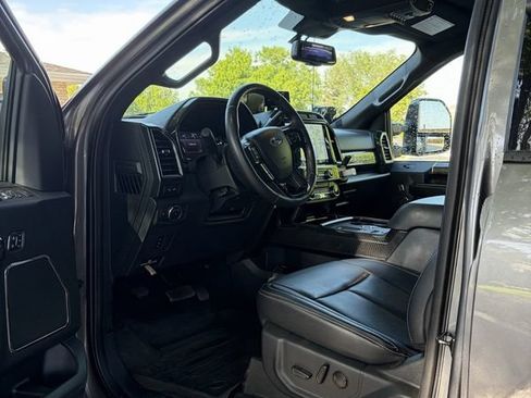 Used 2022 Ford F550 4x4 Crew Cab Super Duty image 10