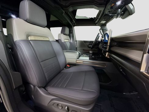 Used 2025 GMC Hummer EV 3X image 29