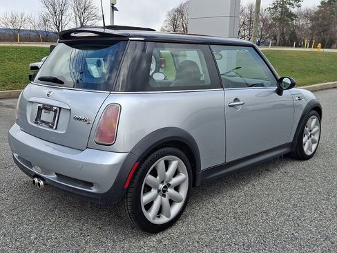 Used 2004 MINI Cooper S FWD image 6