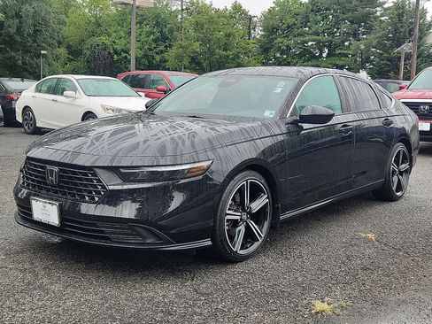 Certified 2023 Honda Accord Sport image 3