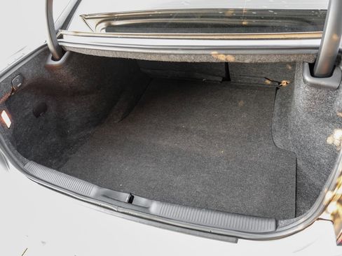 Used 2018 Dodge Charger SXT image 61