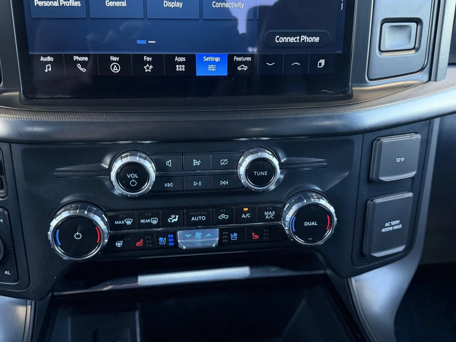 Used 2024 Ford F150 Lariat w/ Bed Utility Package AWD/4WD image 35