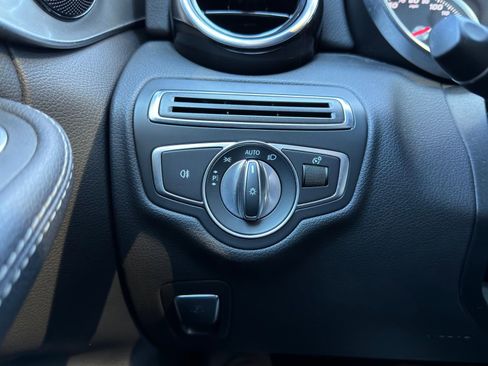 Certified 2018 Mercedes-Benz C 300 4MATIC Sedan image 22