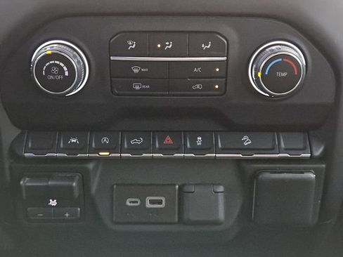 Used 2024 Chevrolet Silverado 1500 Custom Trail Boss w/ LPO, Dark Essentials Package AWD/4WD image 19
