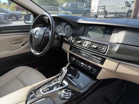 Used 2012 BMW 528i Sedan RWD image 19