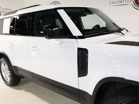 Used 2025 Land Rover Defender 110 S AWD/4WD image 7