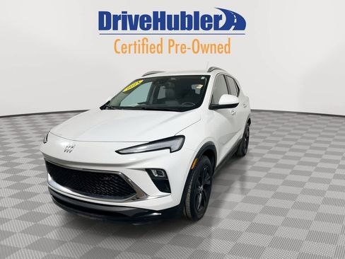Used 2024 Buick Encore GX Sport Touring image 4