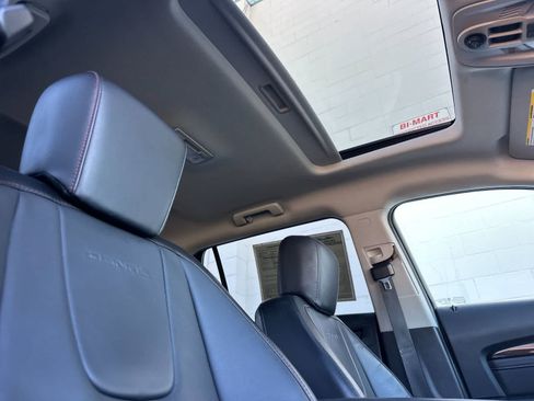 Used 2015 GMC Terrain Denali AWD/4WD image 17