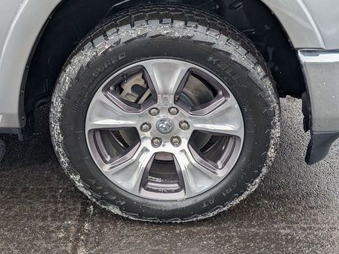 Used 2019 RAM 1500 Laramie image 17