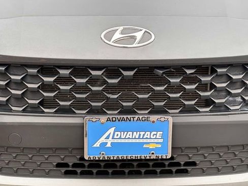 Used 2023 Hyundai Kona SEL AWD/4WD image 10