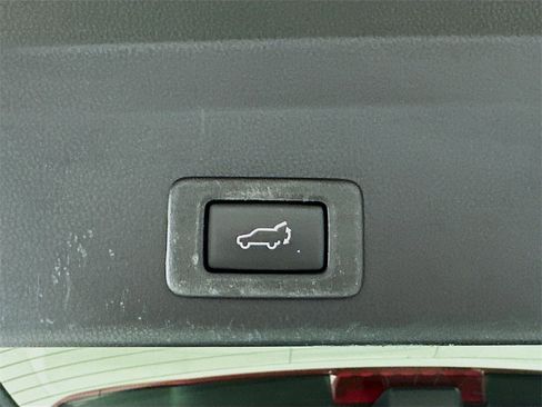 Used 2019 Subaru Ascent Touring image 26