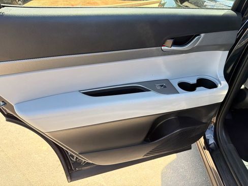 Used 2025 Hyundai Palisade SEL FWD image 21