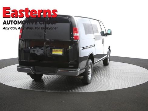 Used 2017 Chevrolet Express 2500 image 36