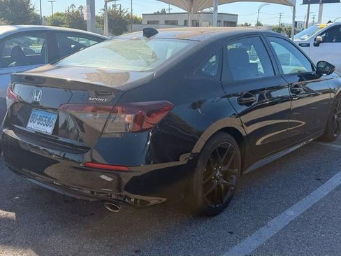 Used 2025 Honda Civic Sport image 3